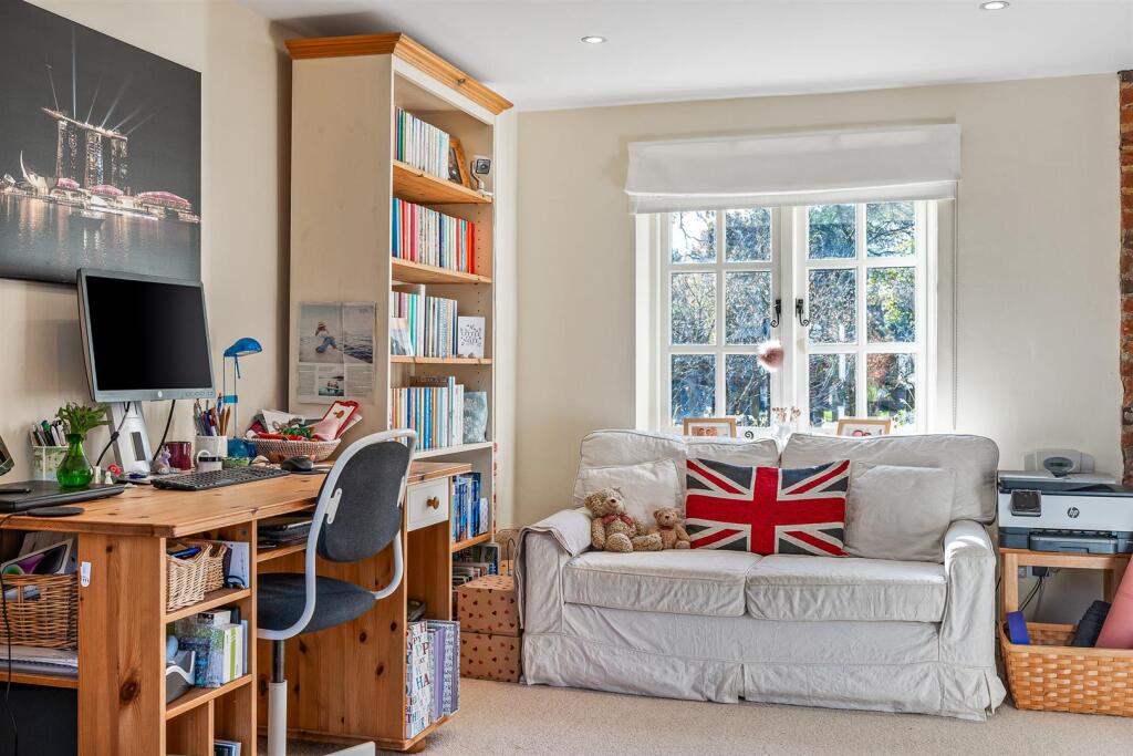 Additional property image - Harmer Green Lane, Welwyn