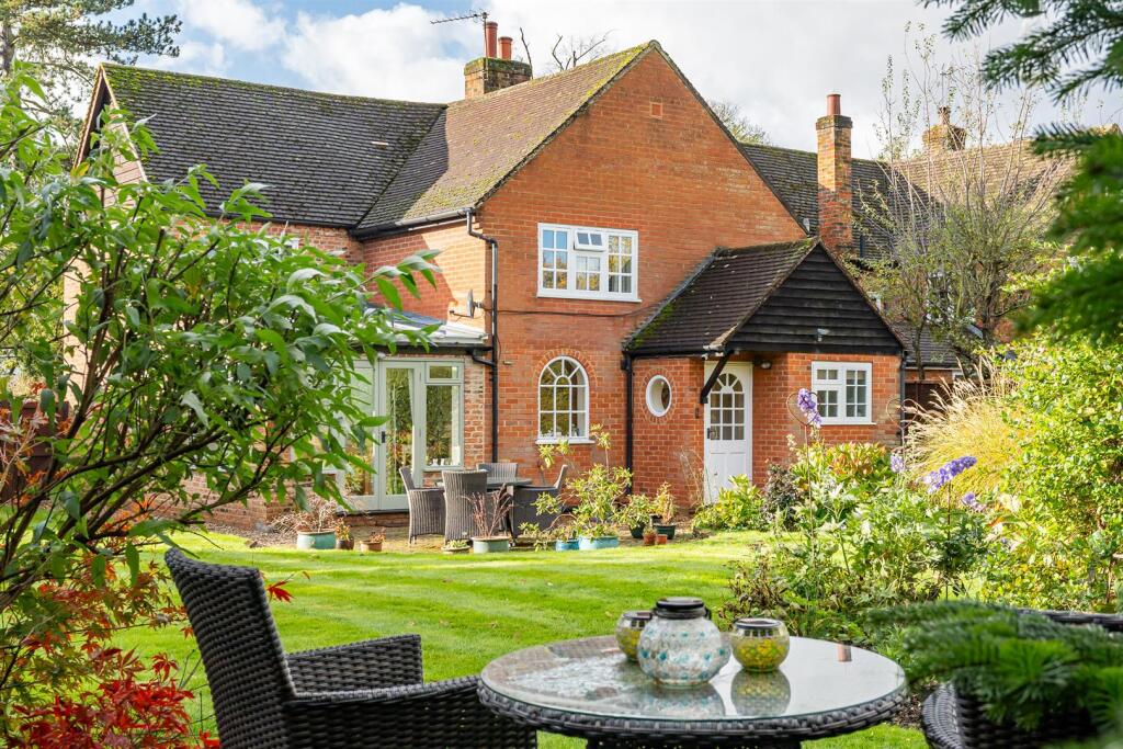 Additional property image - Harmer Green Lane, Welwyn