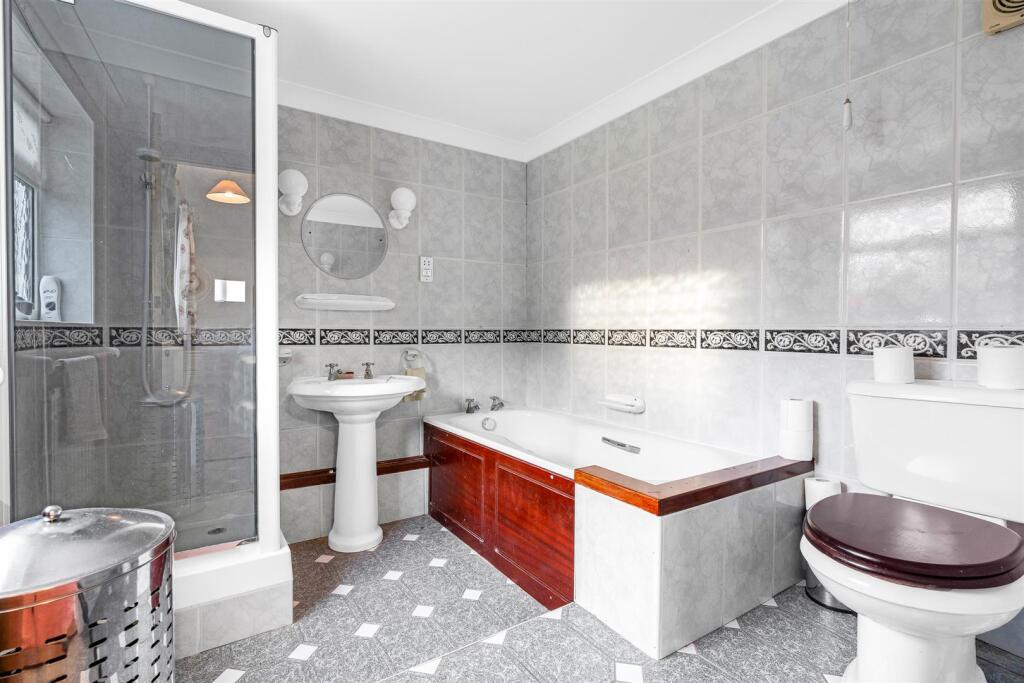 Additional property image - The Limberlost, Welwyn