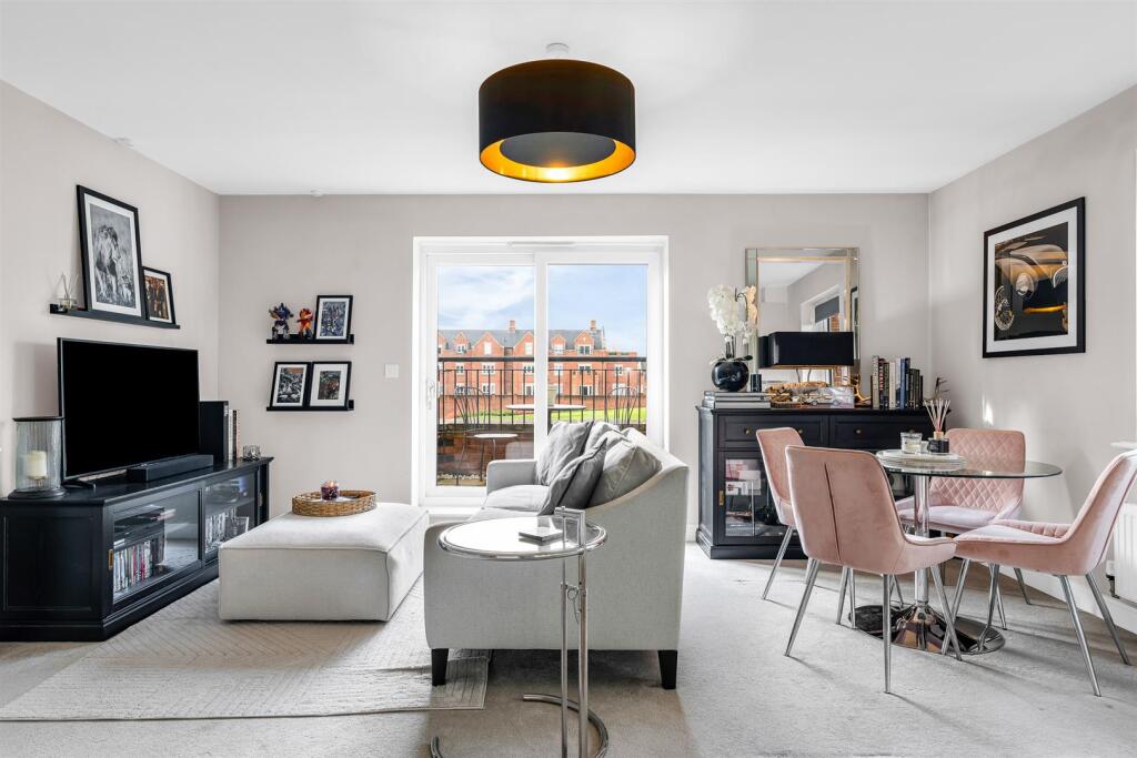 Additional property image - Tomlinson Court, Welwyn