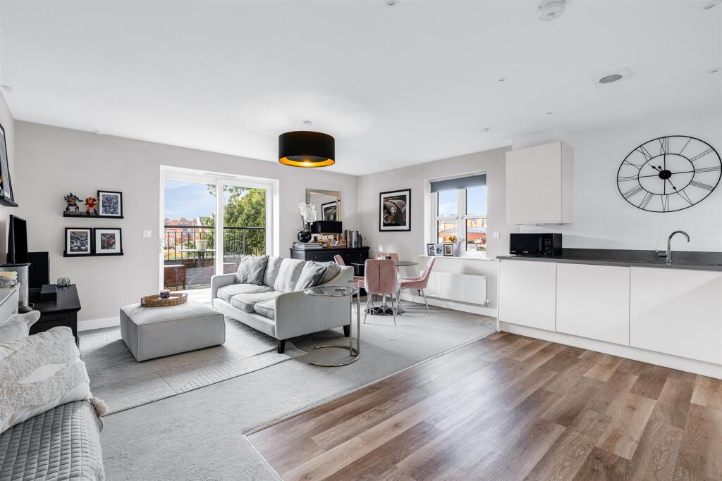 Additional property image - Tomlinson Court, Welwyn