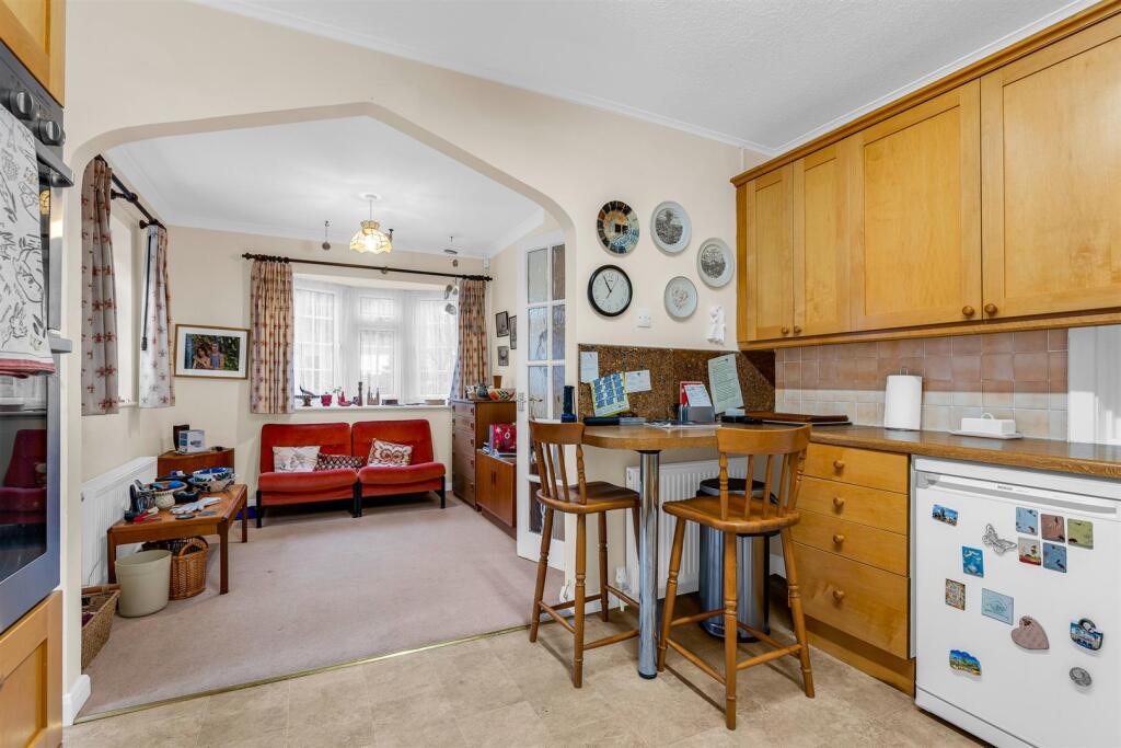 Additional property image - New Place, Welwyn