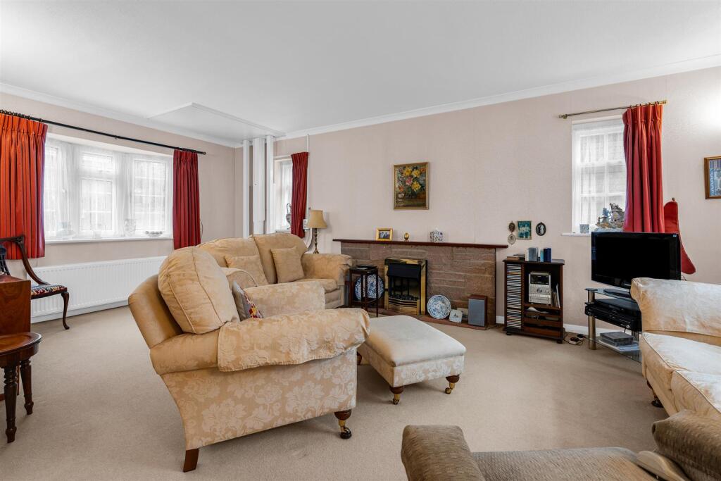 Additional property image - New Place, Welwyn