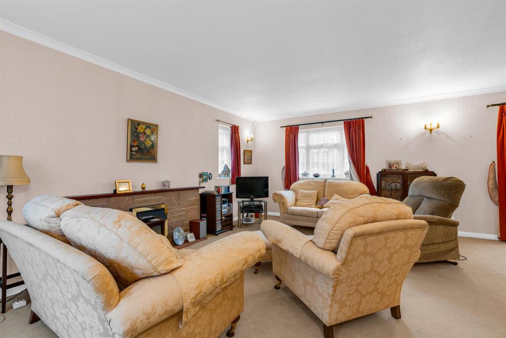 Additional property image - New Place, Welwyn