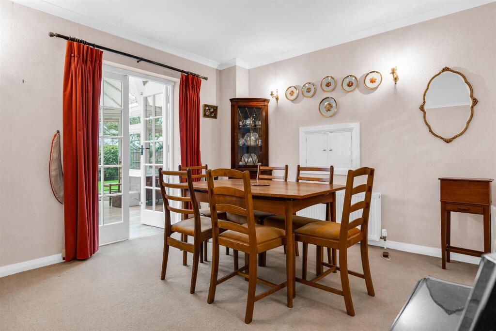Additional property image - New Place, Welwyn