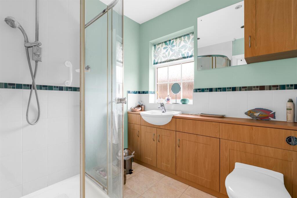 Additional property image - New Place, Welwyn