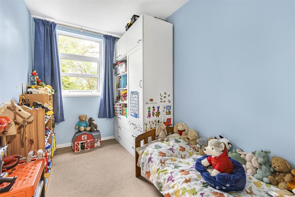 Additional property image - Guessens Grove, Welwyn Garden City