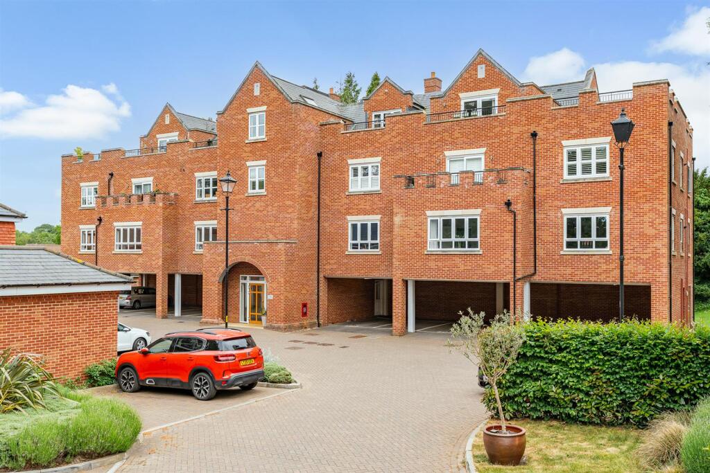 Main image of property: Tomlinson Court, Welwyn