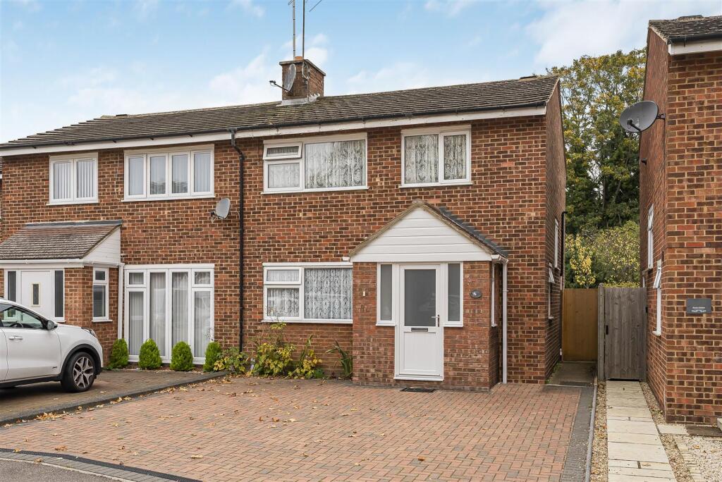 Main image of property: Becket Gardens, Welwyn