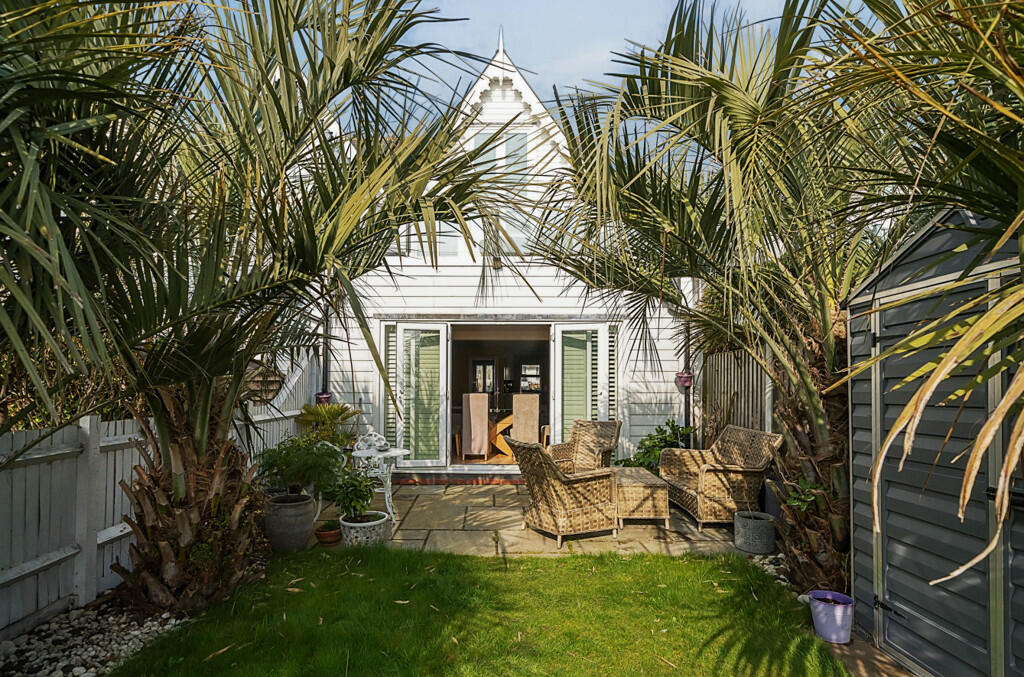 Additional image 3 of Green Lane, Walton on the Naze, Essex