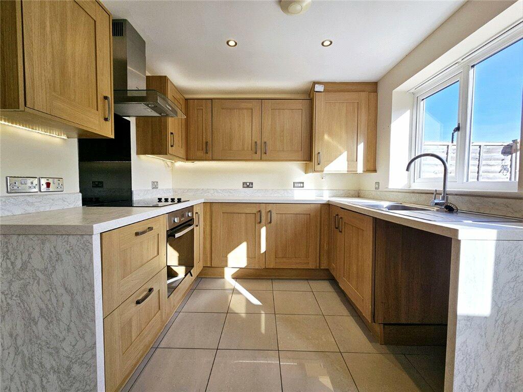 Additional property image - Cross Road, Clacton-on-Sea, Essex