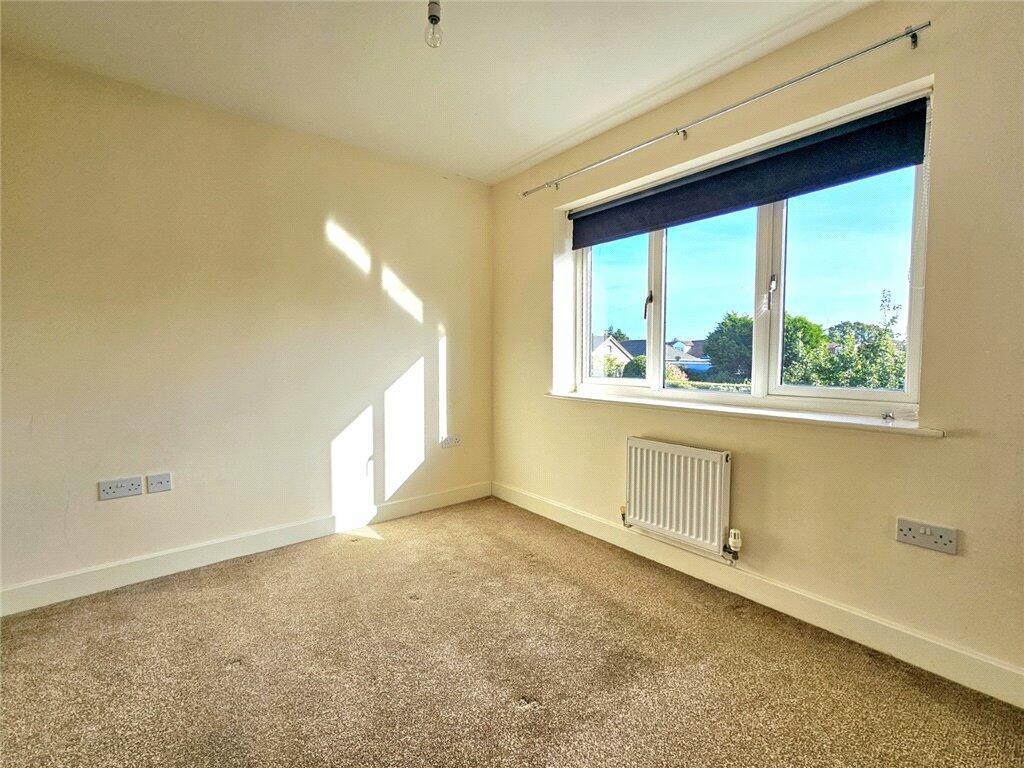 Additional property image - Cross Road, Clacton-on-Sea, Essex