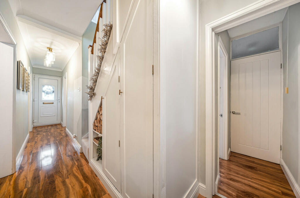 Additional property image - Chilburn Road, Clacton-on-Sea, Essex