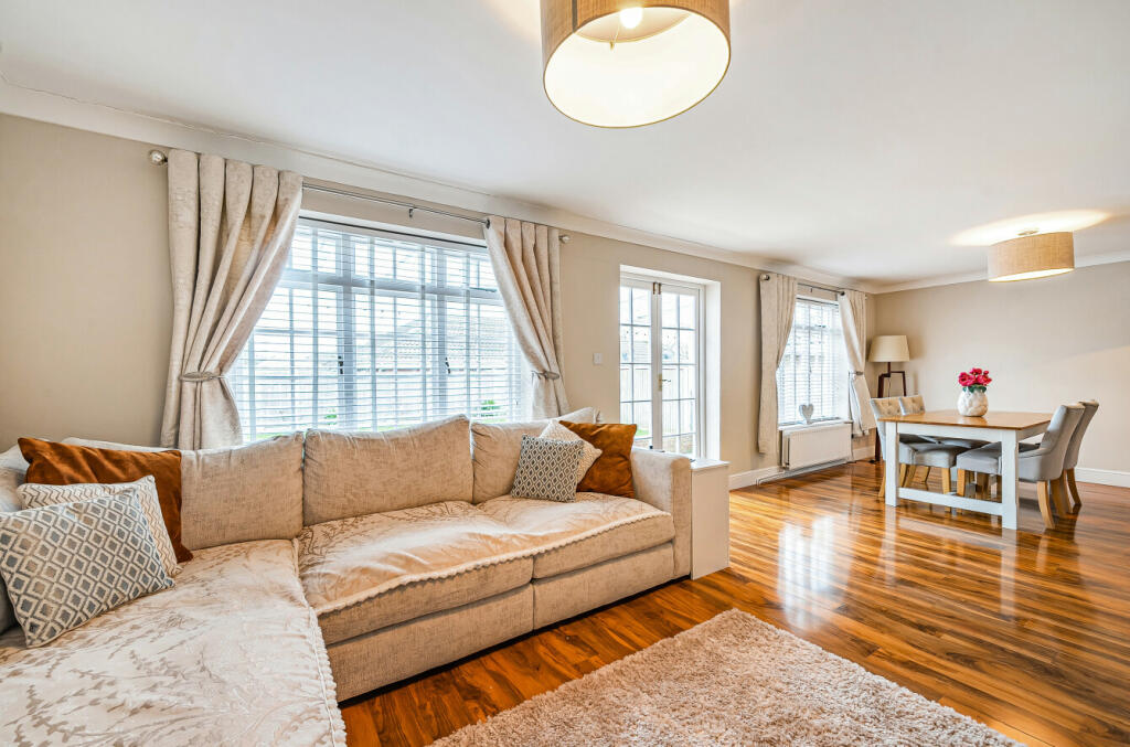 Additional property image - Chilburn Road, Clacton-on-Sea, Essex