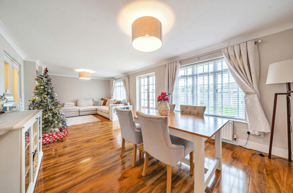 Additional property image - Chilburn Road, Clacton-on-Sea, Essex