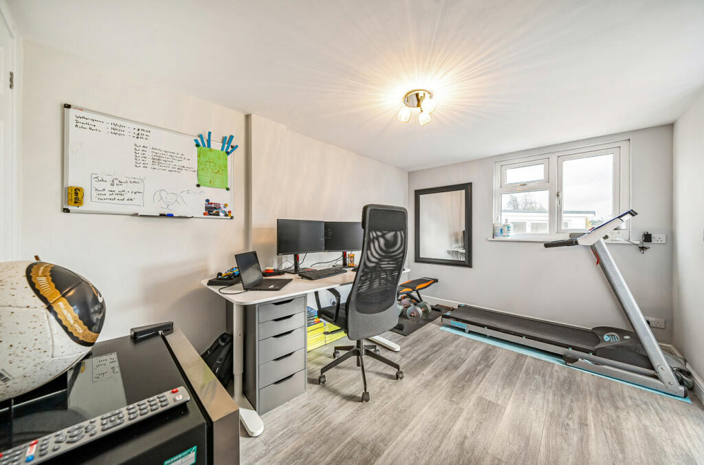 Additional property image - Chilburn Road, Clacton-on-Sea, Essex
