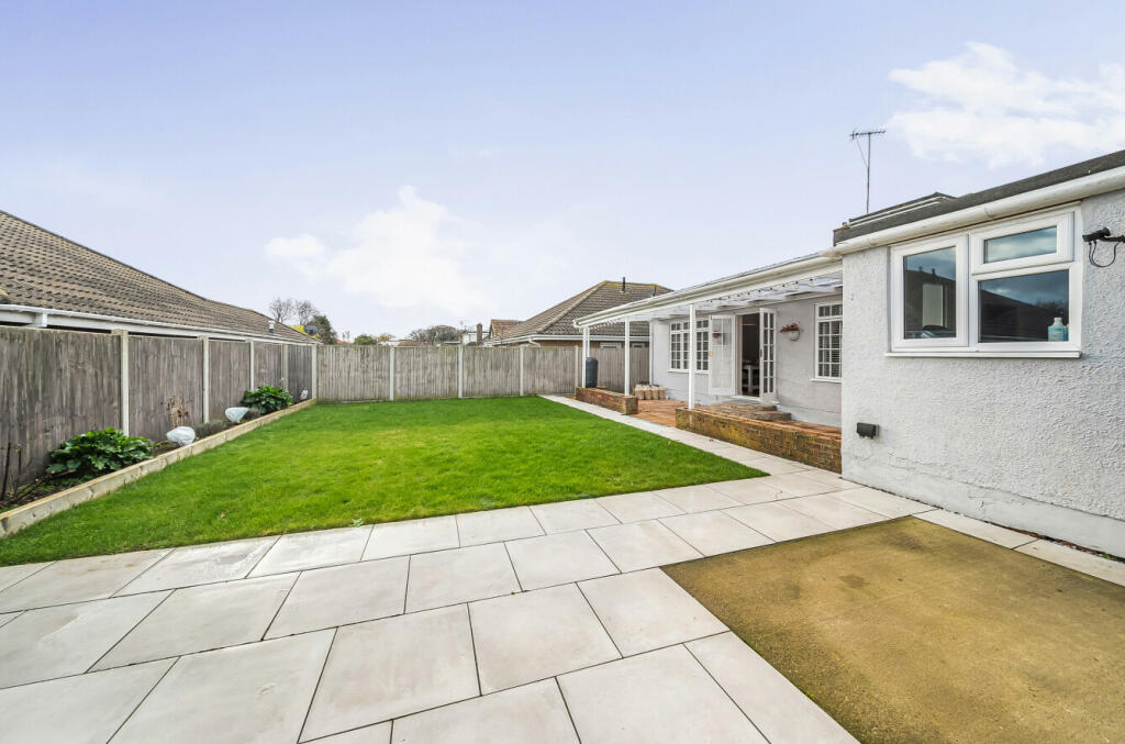 Additional property image - Chilburn Road, Clacton-on-Sea, Essex