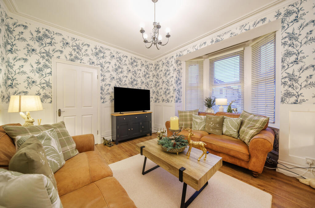 Additional property image - Hayes Road, Clacton-on-Sea, Essex