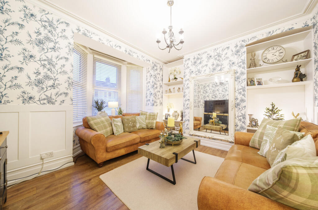 Additional property image - Hayes Road, Clacton-on-Sea, Essex