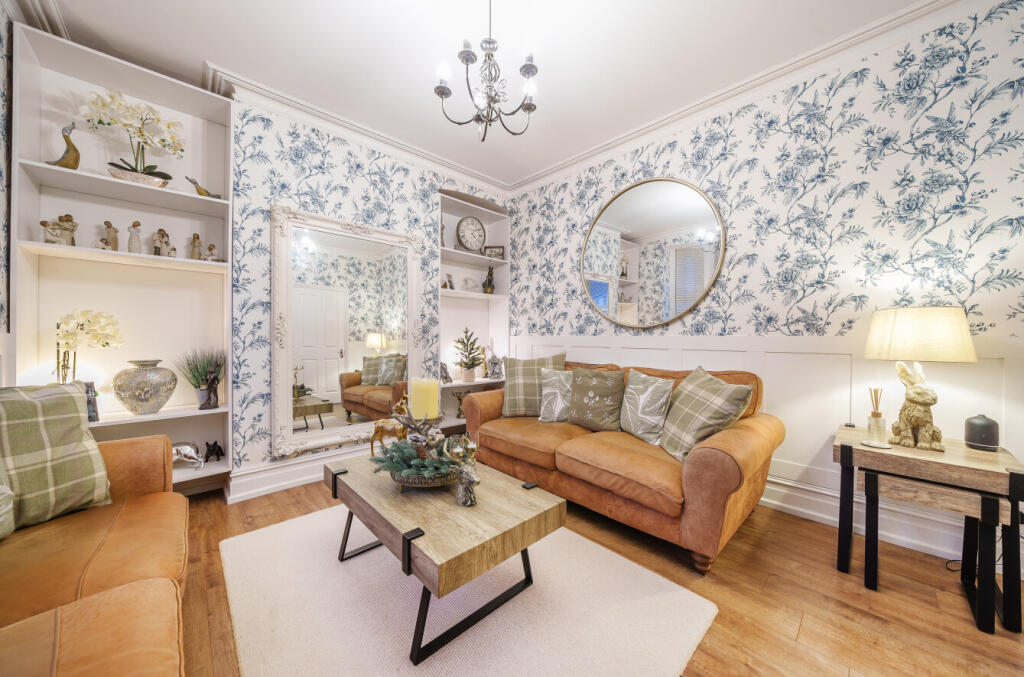 Additional property image - Hayes Road, Clacton-on-Sea, Essex