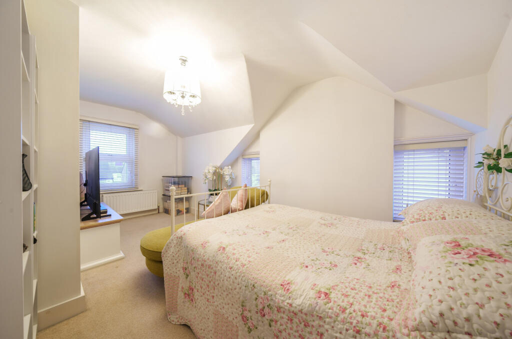 Additional property image - Hayes Road, Clacton-on-Sea, Essex