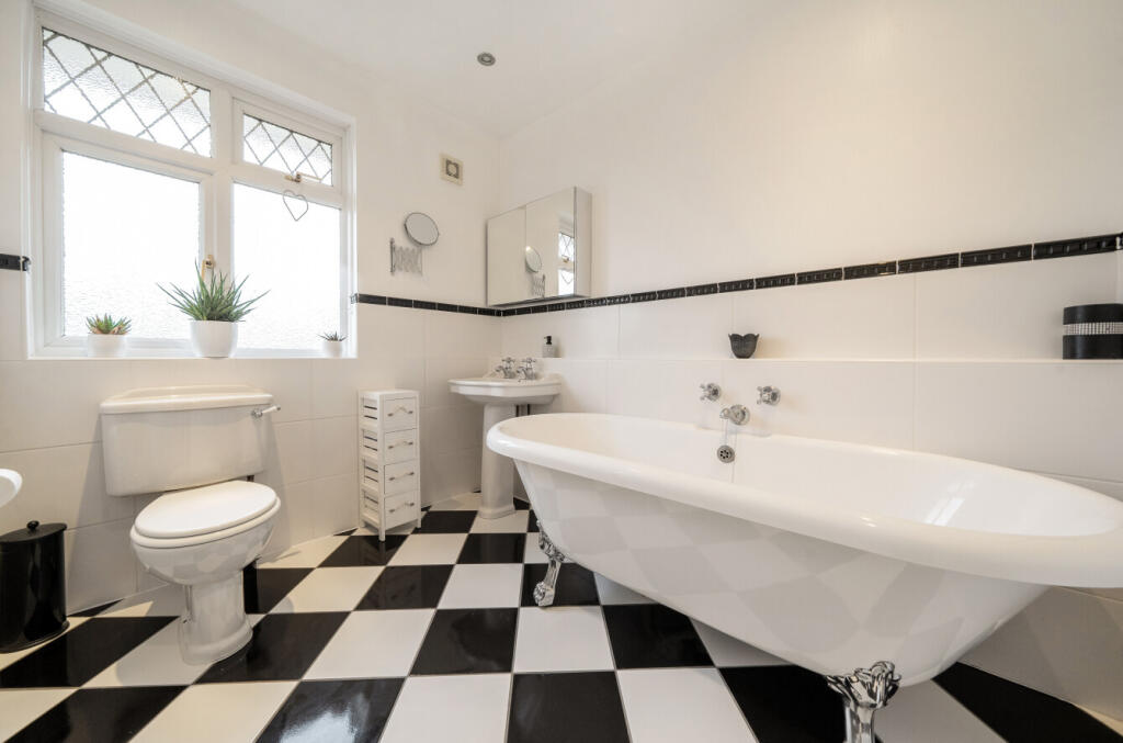 Additional property image - Clacton Road, Weeley Heath, Clacton-on-Sea