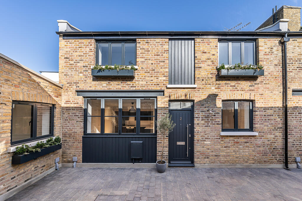 Main image of property: Brixtow Mews, Morrish Road, London, SW2