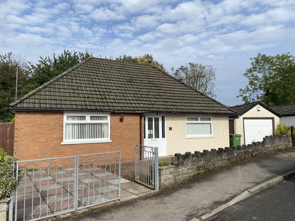 4 bedroom detached bungalow for sale in Heol Y Nant, Rhiwbina, Cardiff, CF14