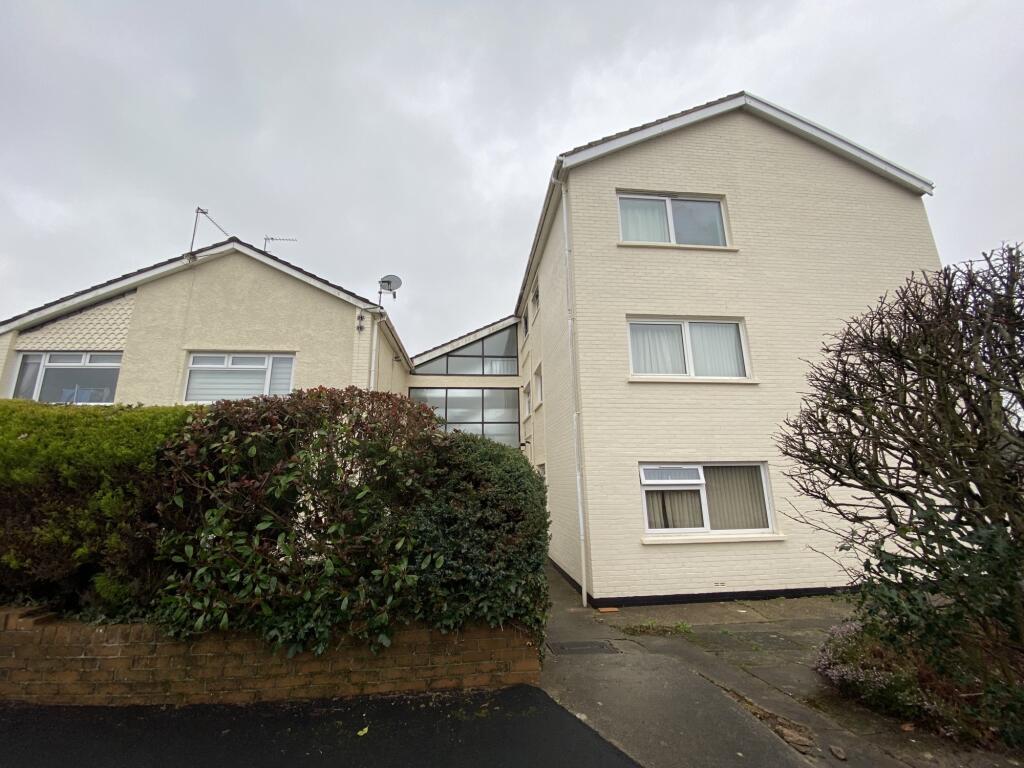 2 bedroom flat for rent in Heol Lewis, Rhiwbina, Cardiff, CF14