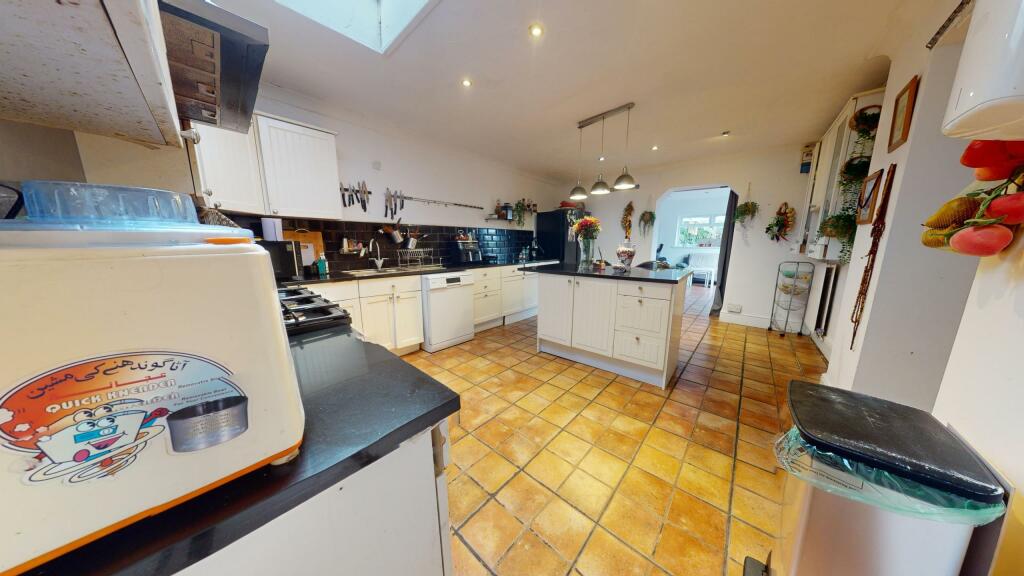 Additional property image - Heol y Deri, Rhiwbina, Cardiff, CF14