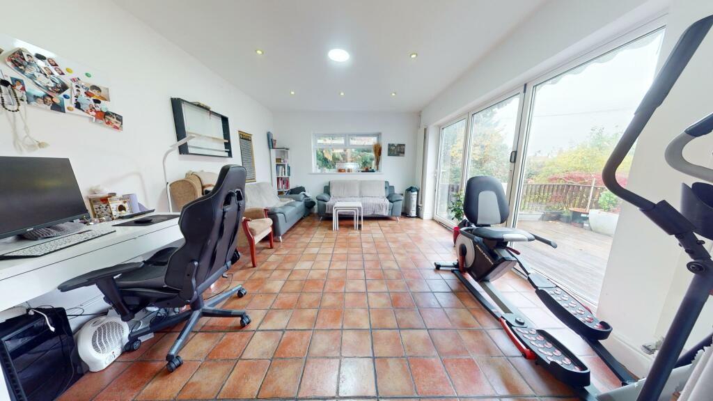 Additional property image - Heol y Deri, Rhiwbina, Cardiff, CF14