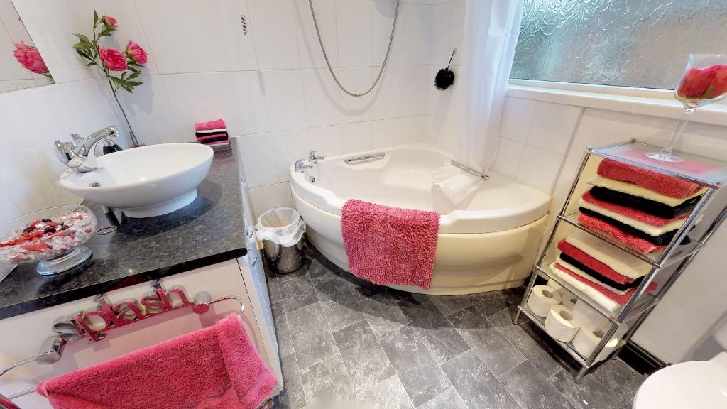 3 Bedroom Semi Detached House For Sale In Maes Y Coed Road Cardiff Cf14