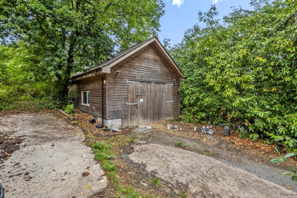 5 bedroom detached house for sale in Newton St. Cyres, Exeter, EX5