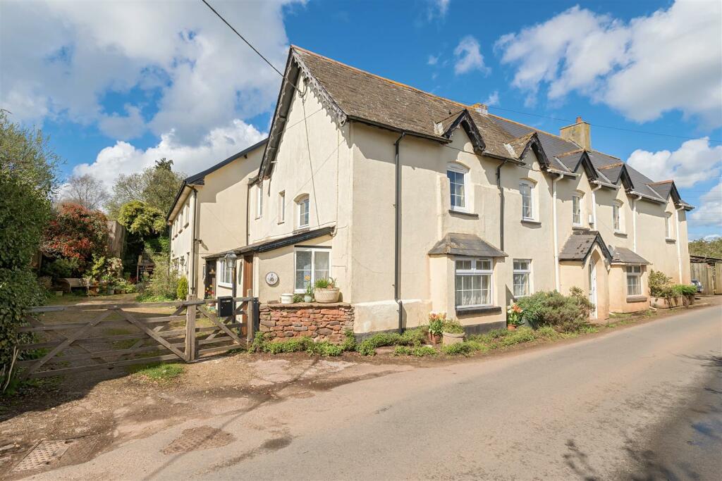 4 bedroom semidetached house for sale in Poltimore, Exeter, EX4