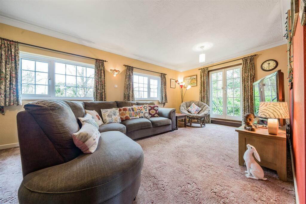 4 bedroom semidetached house for sale in Poltimore, Exeter, EX4