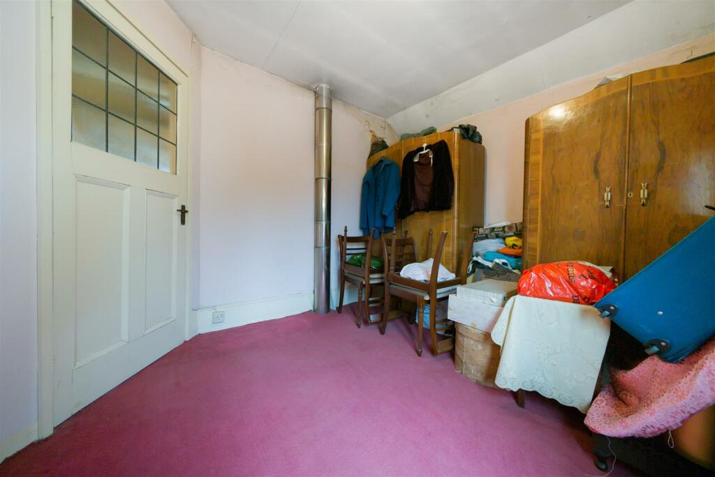 4 bedroom semidetached house for sale in Poltimore, Exeter, EX4