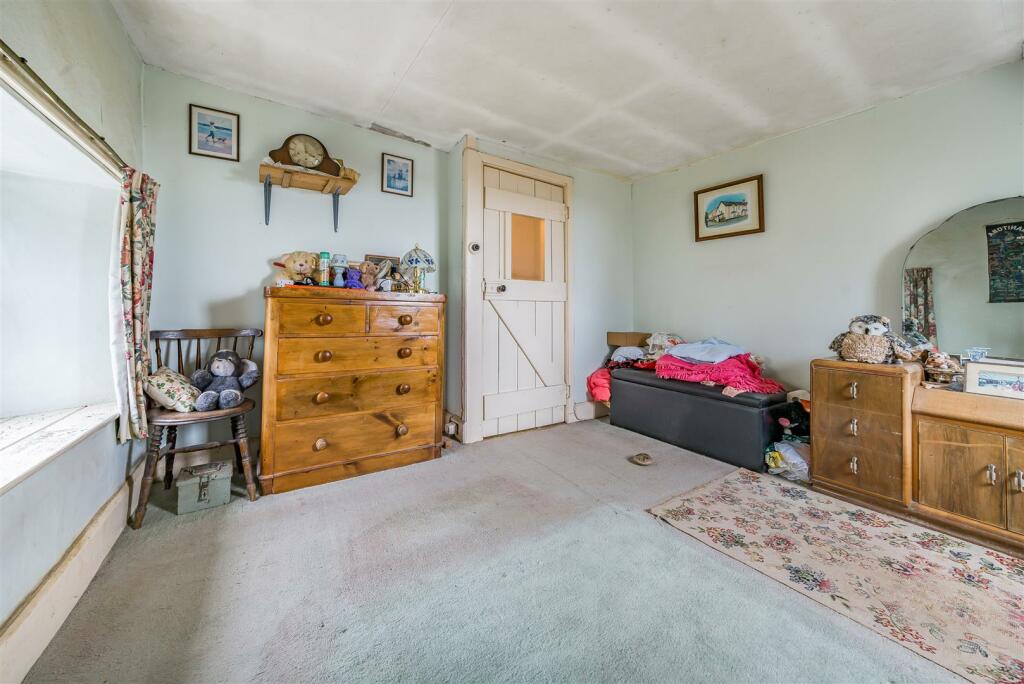 4 bedroom semidetached house for sale in Poltimore, Exeter, EX4