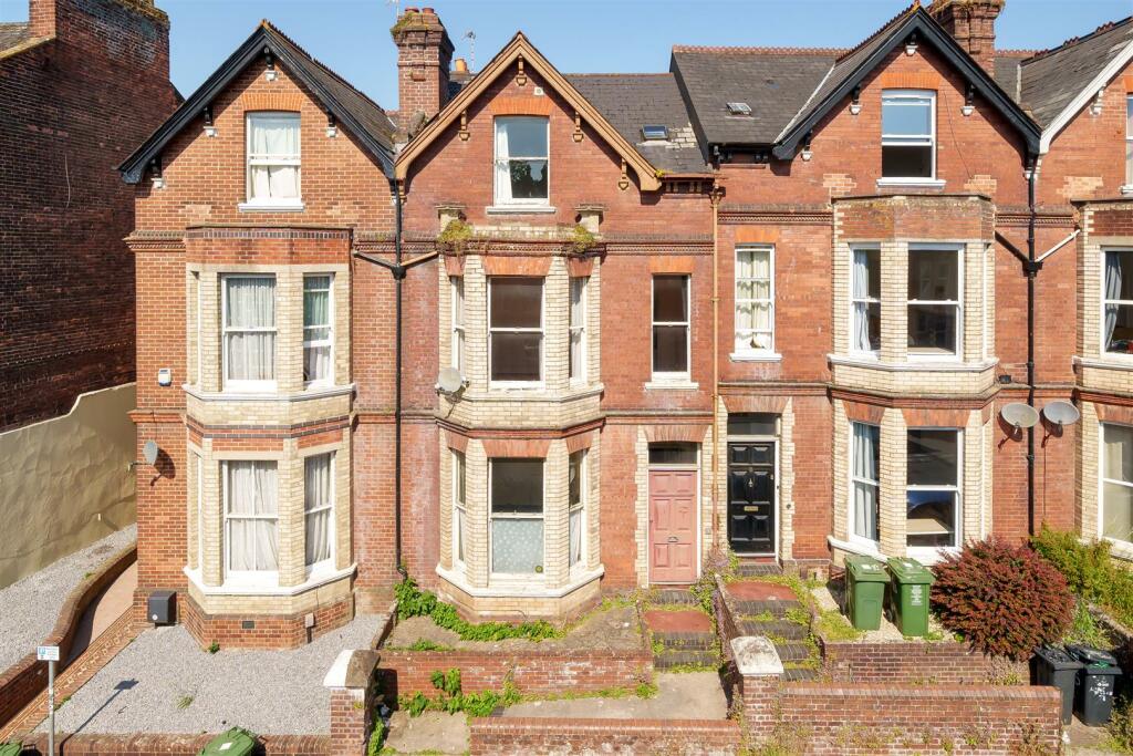 5 bedroom terraced house for sale in Longbrook Street, Exeter, EX4