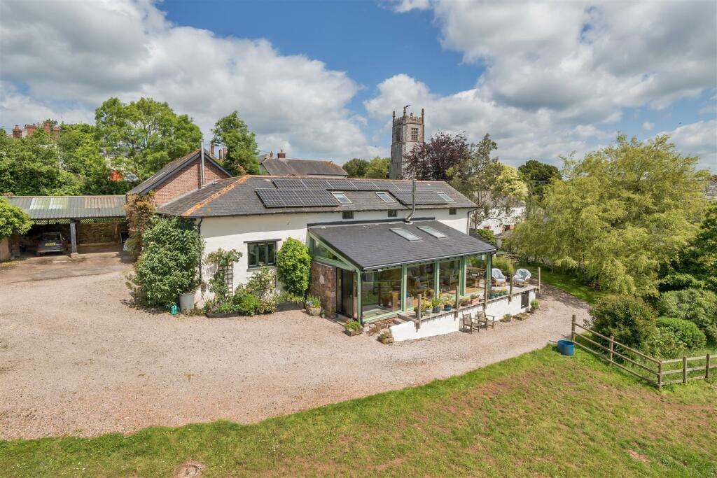 5 bedroom detached house for sale in Colebrooke, Crediton, EX17