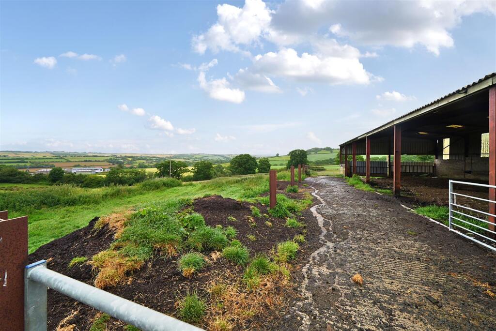 Main image of property: Neopardy, Crediton