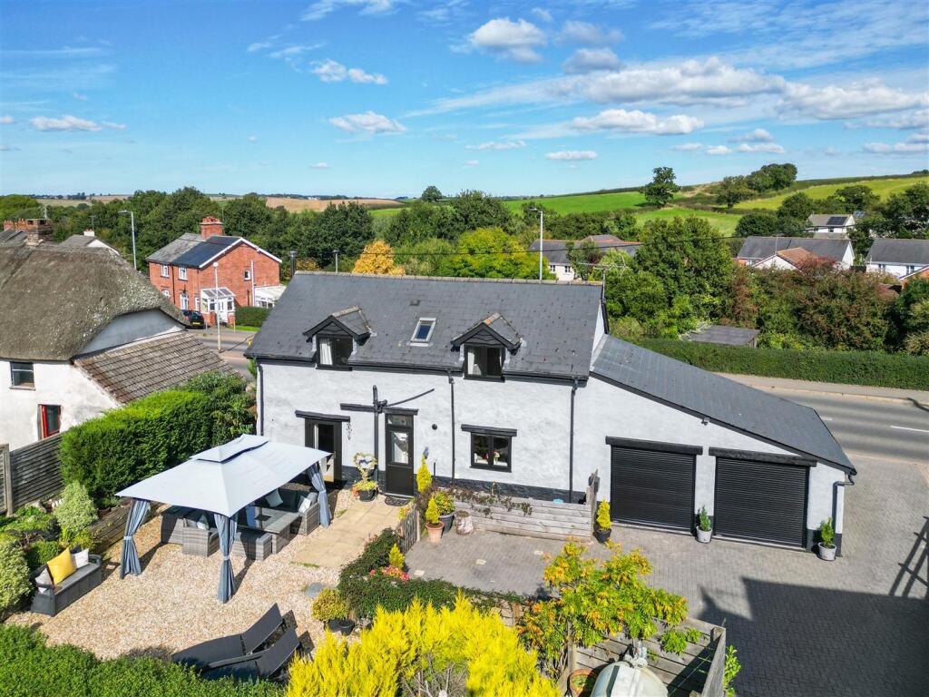 Main image of property: Copplestone, Crediton