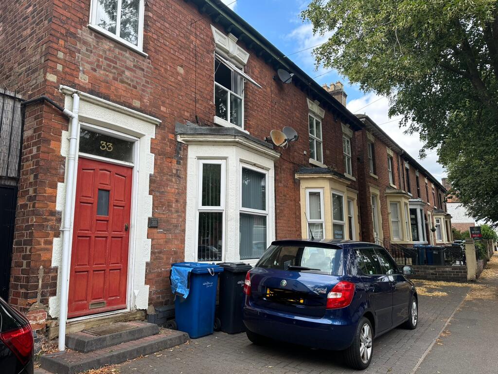 Main image of property: Victoria Road, Tamworth, B79