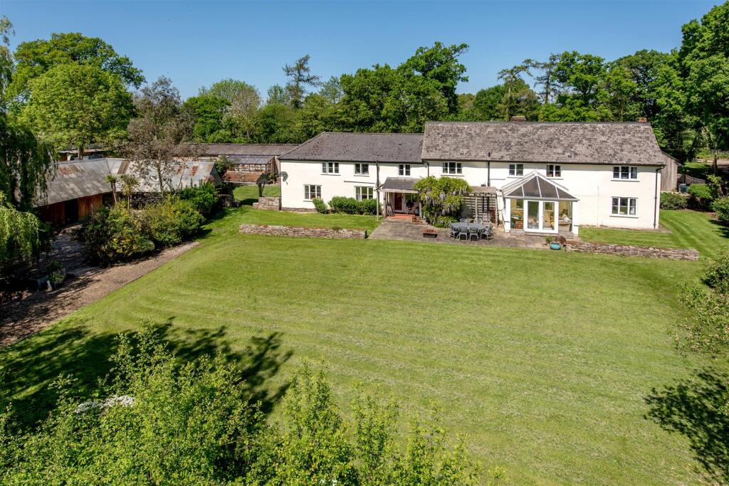 Main image of property: Staplegrove, Taunton