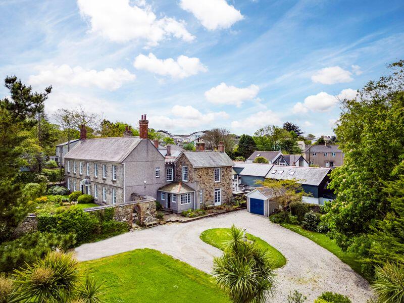 5 bedroom semidetached house for sale in Hayle, Cornwall, TR27