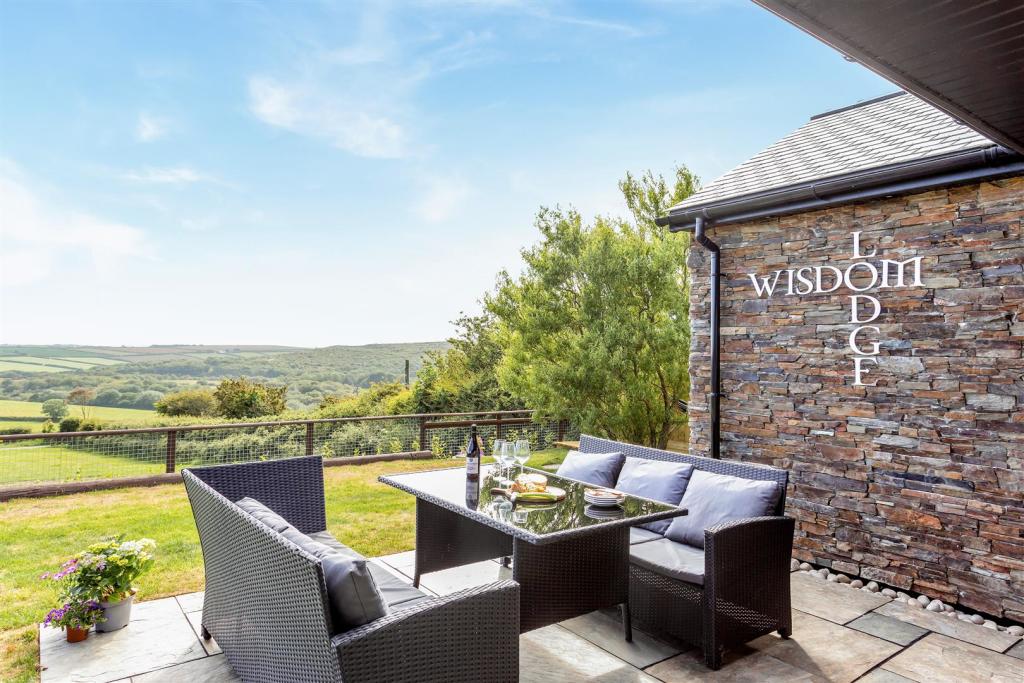 3 bedroom detached house for sale in St. Stephen, St. Austell, PL26