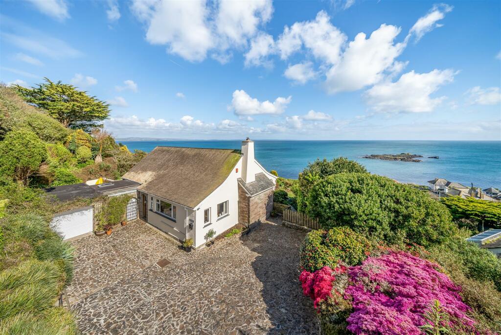 3 bedroom bungalow for sale in Mousehole, TR19