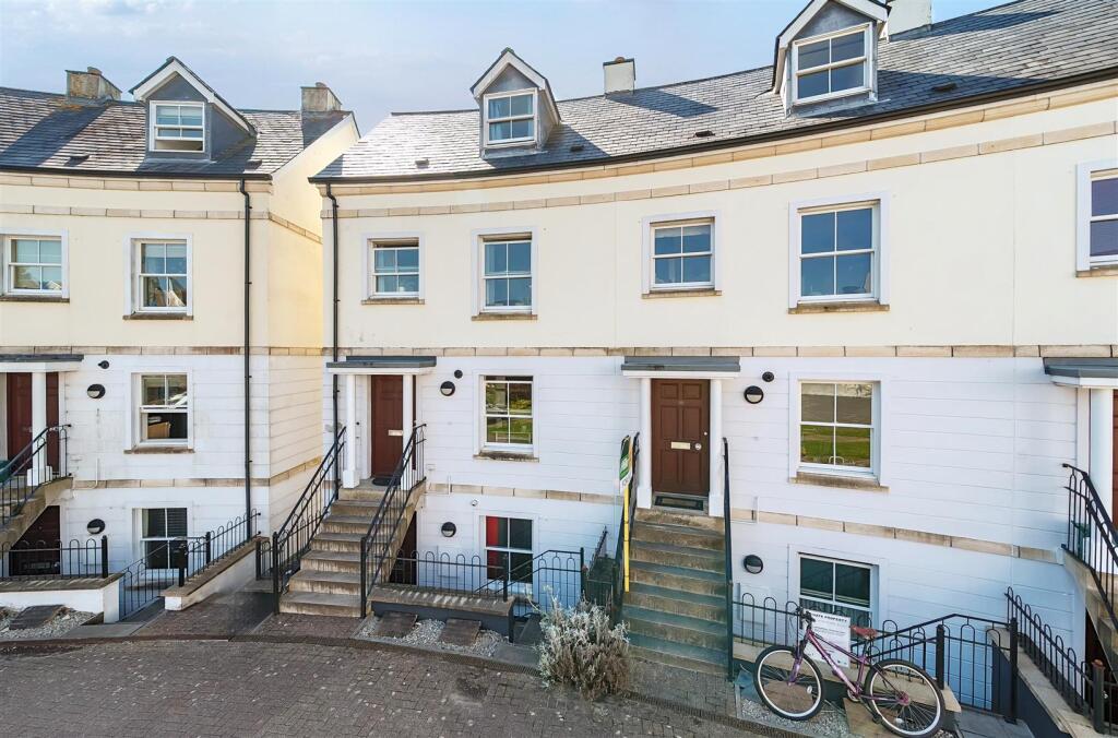 Main image of property: Royffe Way, Bodmin
