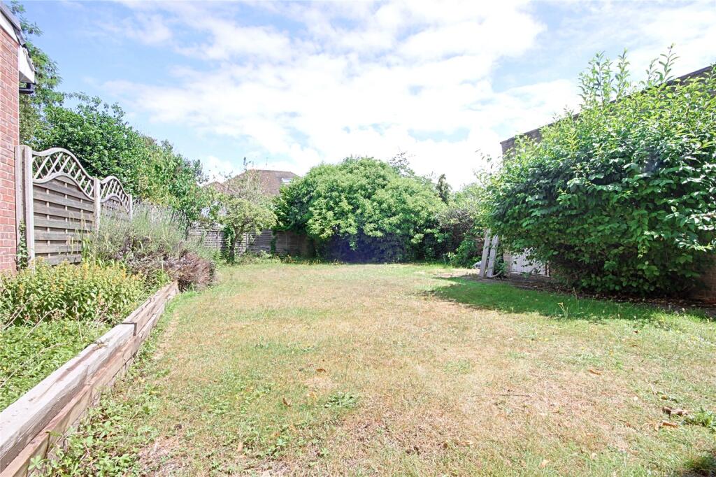 Main image of property: Chase Road, London, N14