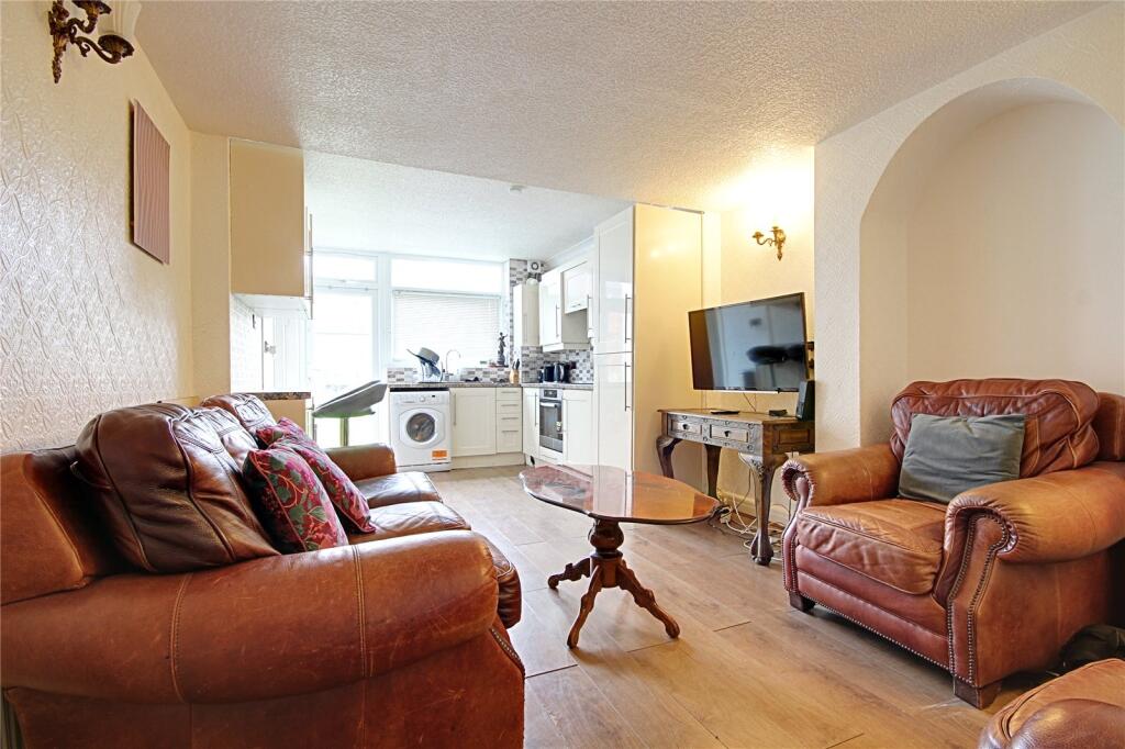 Main image of property: Orpington Gardens, London, N18