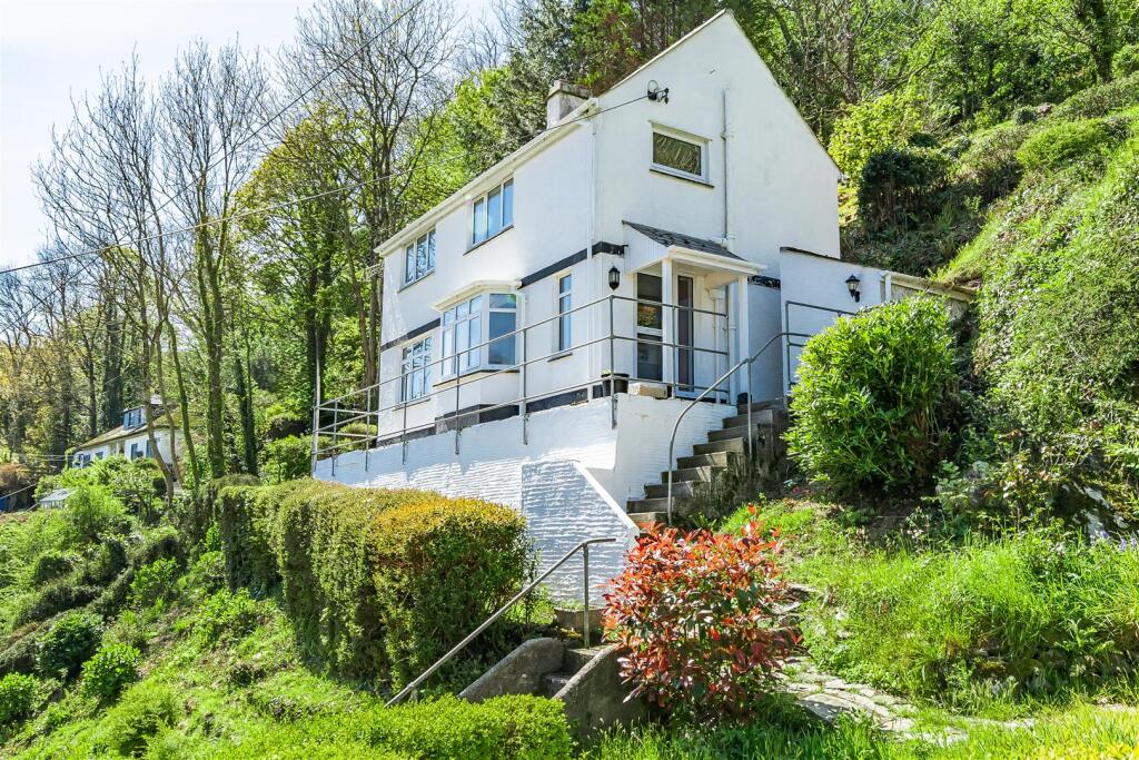 Main image of property: The Coombes, Polperro, Looe